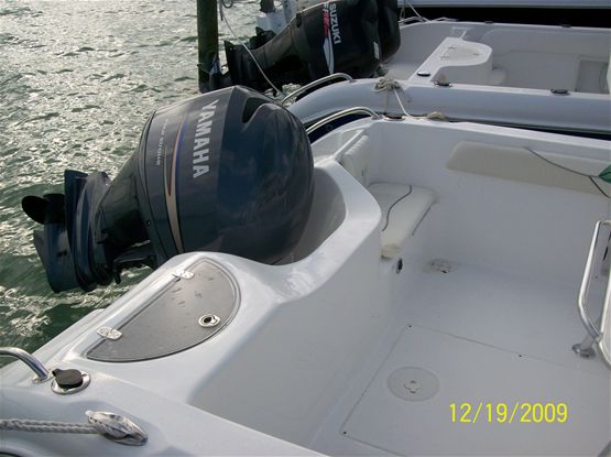 2010  22ft SeaChaser CC Boat Rental